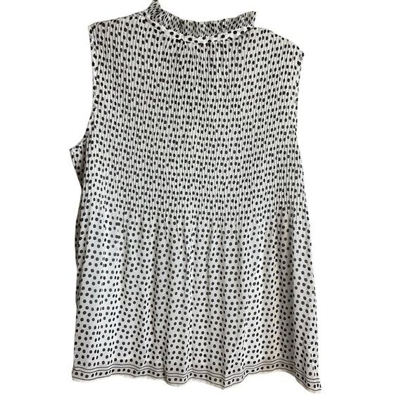 Max Studio White and Black Patterned Blouse - Picture 5 of 9